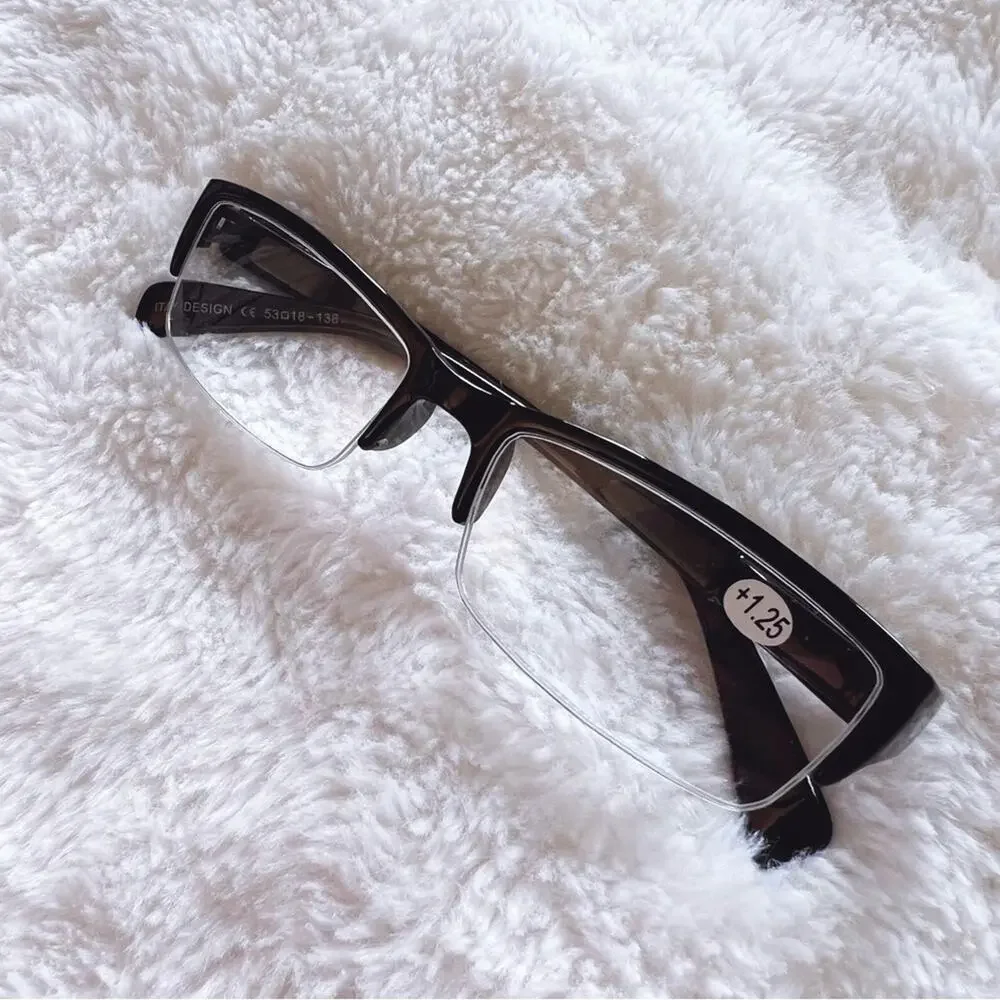 Sophie Black Rectangular Reading Glasses
